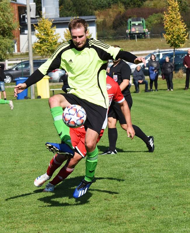 Fotbalová A třída: Semice - Strunkovice 4:0 (3:0).