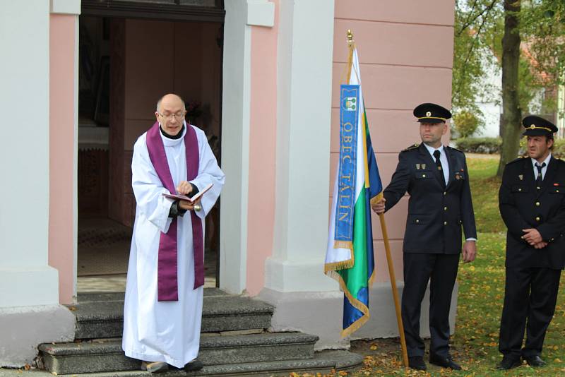 Svěcení obecních symbolů v Tálíně.