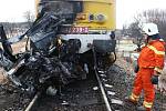 V Protivíně zemřel řidič dodávky, která vjela pod vlak.