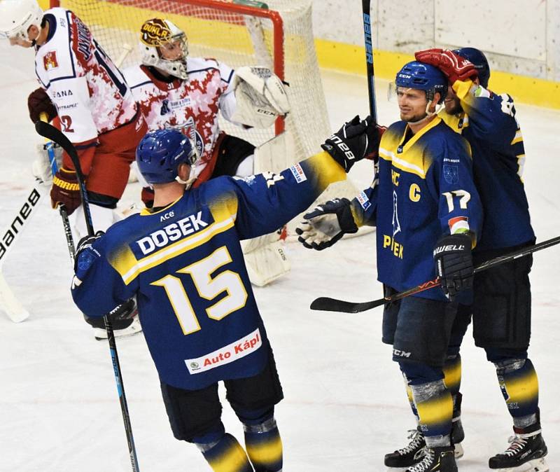 II. liga hokeje: IHC Králové Písek - BK Havlíčkův Brod 4:8 (2:0, 1:3, 1:5).