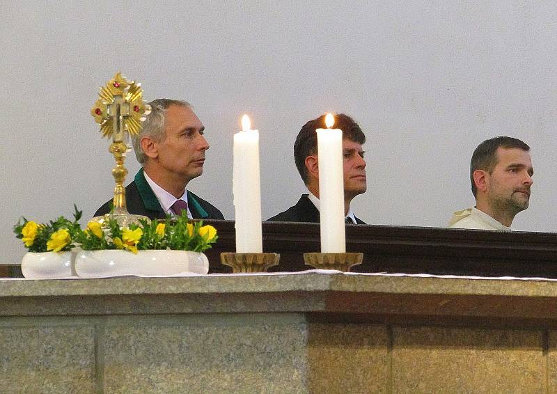 Slavnostní představení svatého hřebu v Milevsku v úterý 13. září a svatá liturgie s uctěním relikvie.