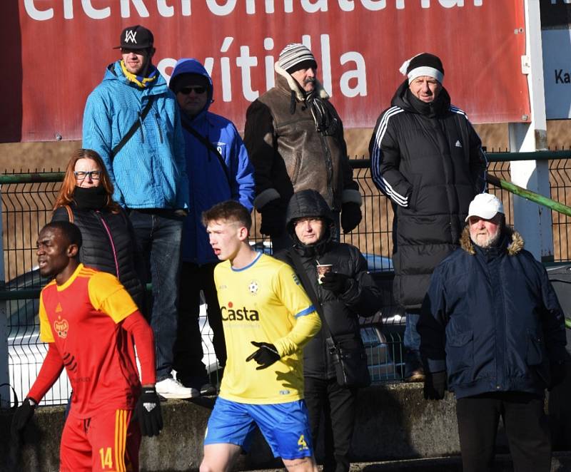 Přípravný fotbal: FC Písek - Dukla Praha 0:4 (0:1).