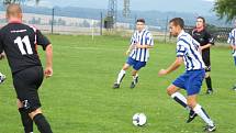 Sobotní utkání okresní fotbalové III. třídy mužů 1. FC Vojníkov - TJ Kostelec nad Vltavou. 