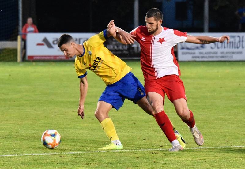 ČFL: FC Písek - Slavia Karlovy Vary 0:5 (0:4).