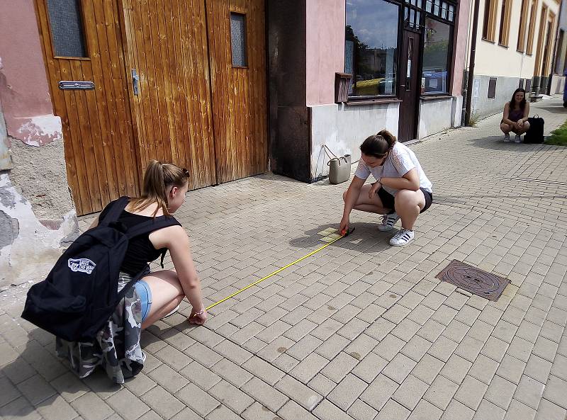 Terénní workshop k projektu Kameny zmizelých.