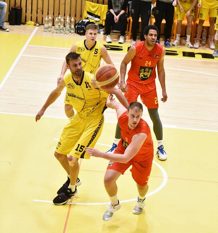 Basketbalová 1. liga: Sršni Photomate Písek – GBA Lions Jindřichův Hradec 81:84 (22:19, 48:31, 61:63).