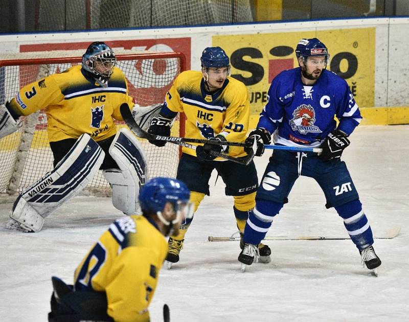 II. liga ledního hokeje: IHC Písek - HC Tábor 1:13.