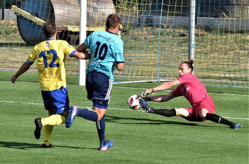 FC Písek - SK Otava Katovice 7:0 (2:0).