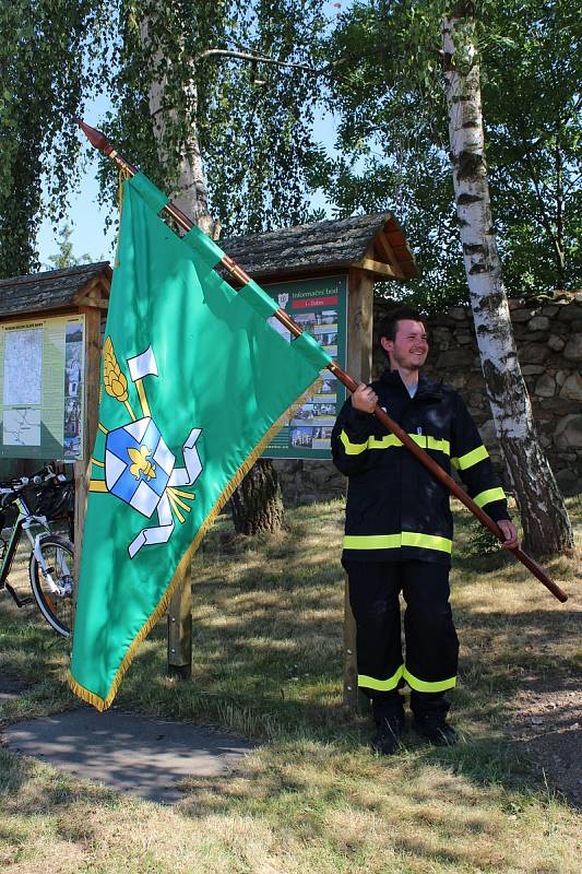 Oslavy a soutěž hasičů v Oldřichově.