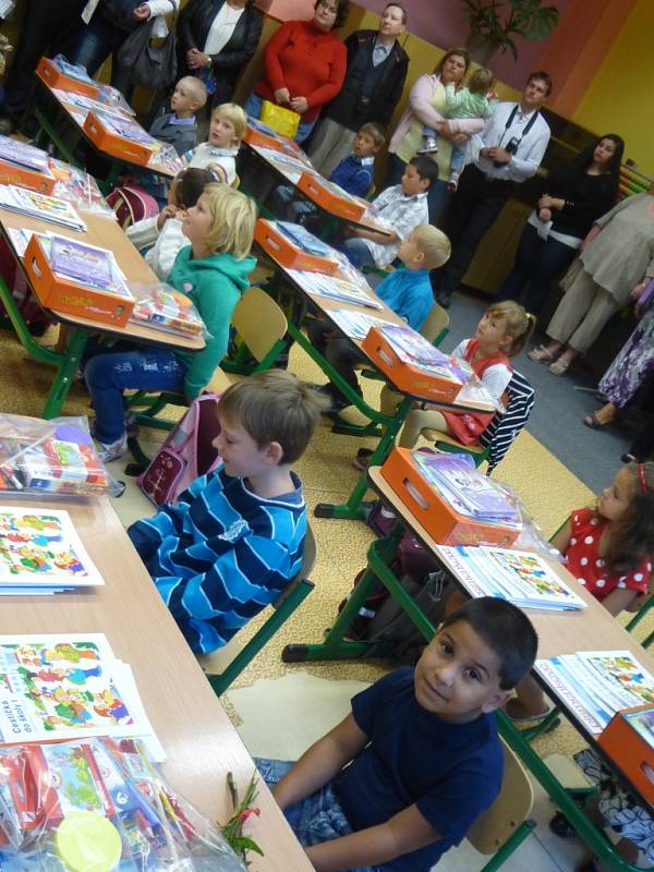 Zahájení školního roku v ZŠ Záhoří 8. září 2014.