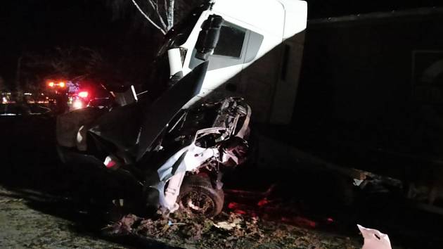 Tragická dopravní nehoda se stala ve středu večer u Protivína na hlavním tahu z Budějovic na Písek.
