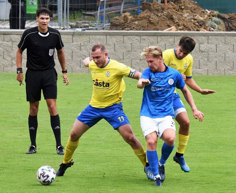 Písečtí fotbalisté podlehli v generálce na start sezony Sokolu Lom na jeho hřišti 0:1.