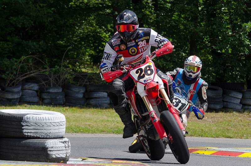 Závody seriálu Supermoto MMČR 2018 v Písku.