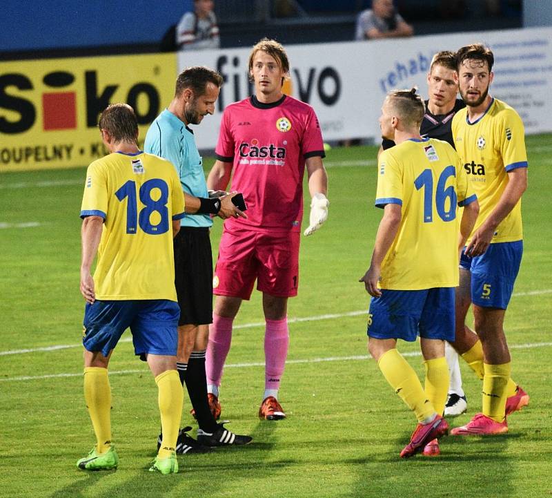 Fortuna ČFL: FC Písek - SK Benešov 4:1 (0:1).