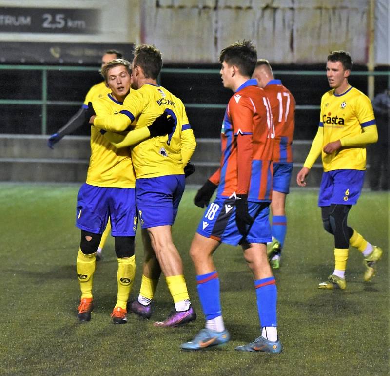 Fotbalová příprava: FC Písek - Viktoria Plzeň U19 4:2  (3:1).