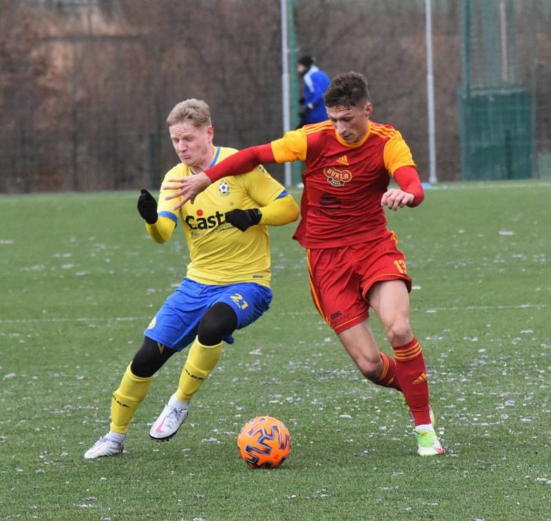 Přípravný fotbal: FC Písek - Dukla Praha 0:4 (0:1).