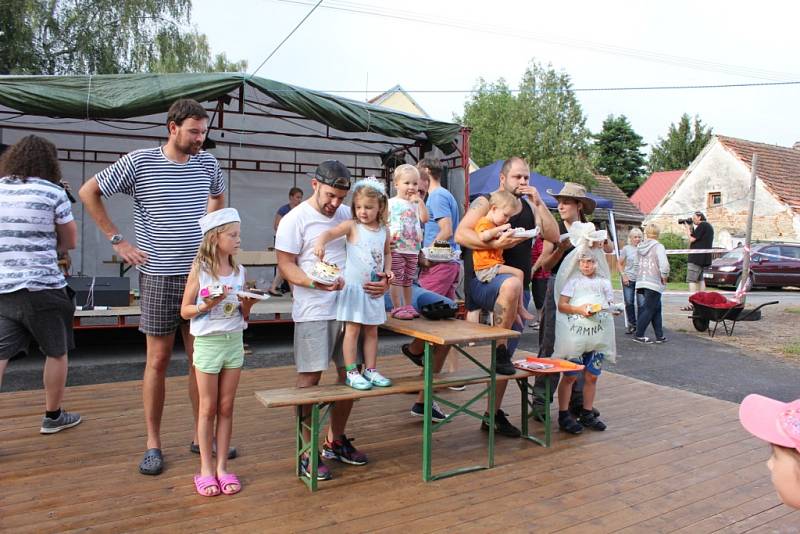 Závody kolců v Radobytcích.