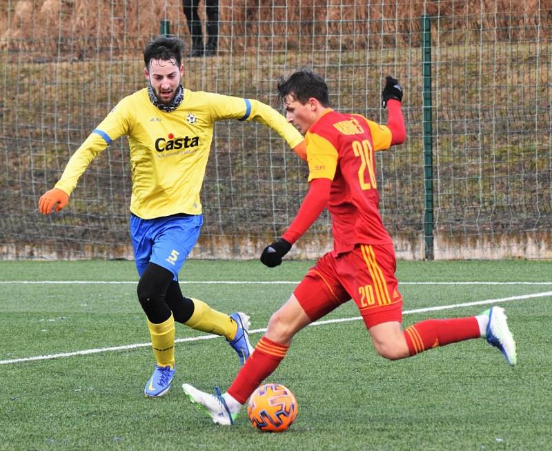 Přípravný fotbal: FC Písek - Dukla Praha 0:4 (0:1).