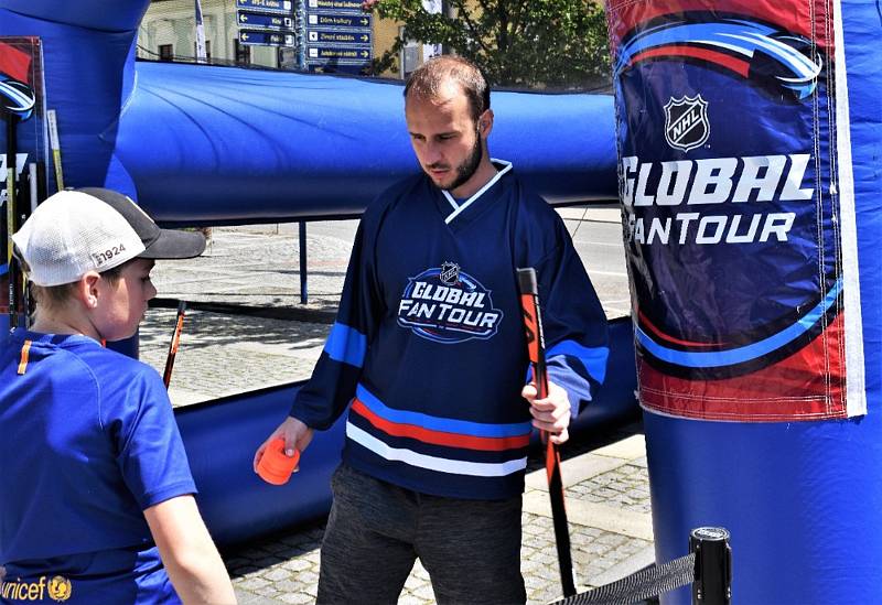 Milevské náměstí zaplnili hokejisté z NHL.