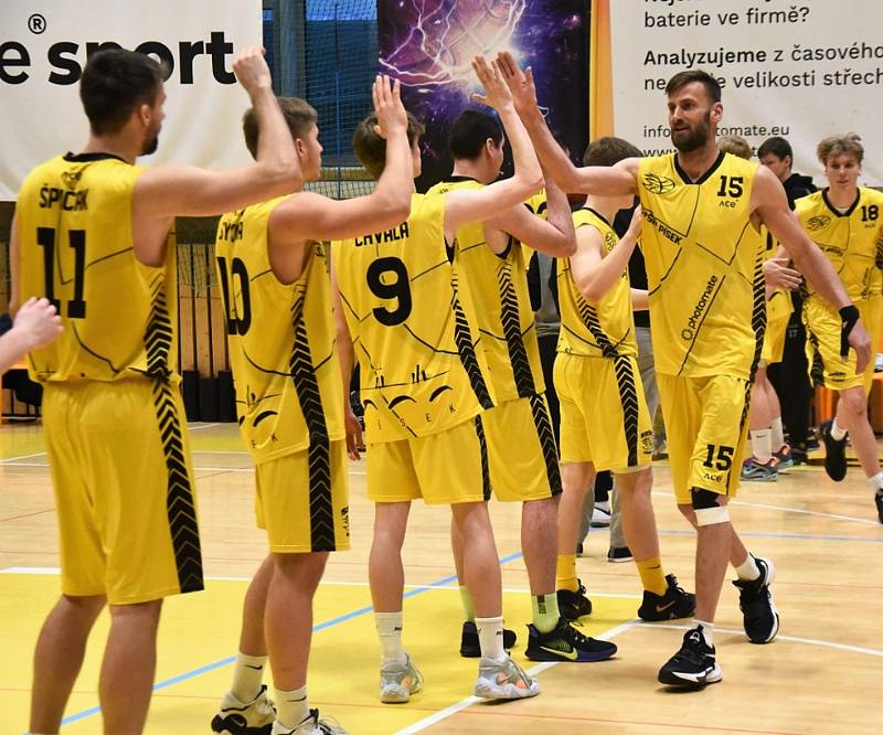 Basketbalová I. liga mužů: Sršni Photomate Písek - Lokomotiva Plzeň 112:86.