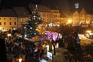 Rozsvícení vánočního stromu na píseckém Velkém náměstí.