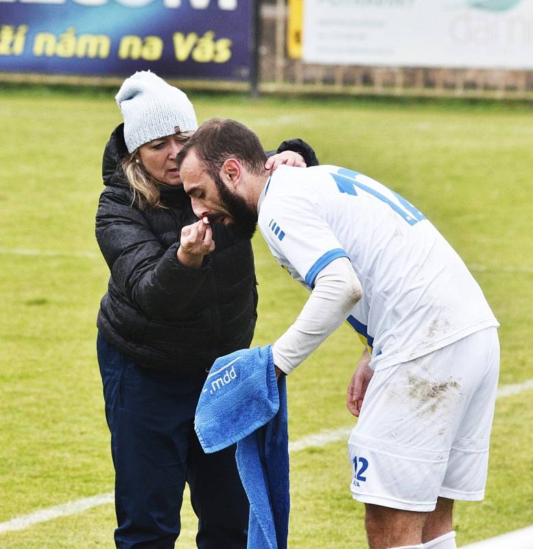 Fortuna ČFL: SK Rakovník - FC Písek 2:2 (2:2).