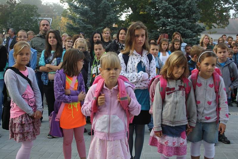Zahájení školního roku v ZŠ Záhoří 8. září 2014.