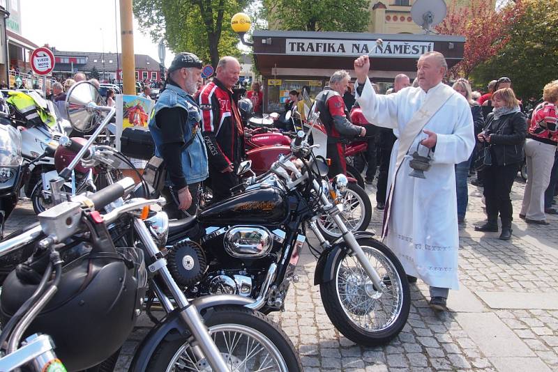 Setkání motorkářů v Milevsku.