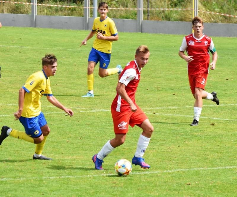 Česká liga dorostu: FC Písek - FK Pardubice B 0:2 (0:1).