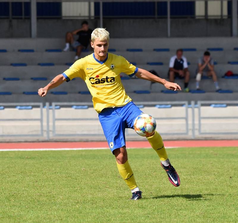 Česká liga dorostu U19: FC Písek - FC Silon Táborsko 2:2 (2:1).