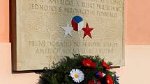 V Mirovicích uctili památku obětí válek.