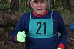 JUBILEJNÍ ROČNÍK. Lesní běh kolem Ameriky se v Písku v sobotu 17. října konal už po devadesáté. Na snímku je nejstarší účastník Karel Schneider.