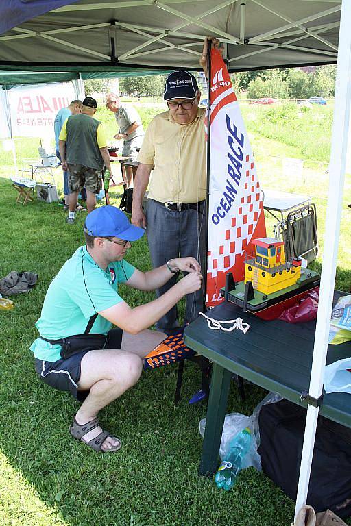 Setkání lodních modelářů Springer cup 2011 na Šarláku