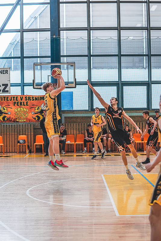 Dorostenecké týmy chtějí písečtí basketbalisté udržet i v další sezoně mezi republikovou špičkou.