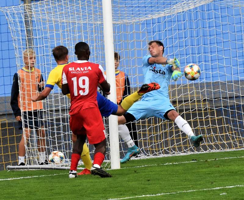 ČFL: FC Písek - Slavia Karlovy Vary 0:5 (0:4).