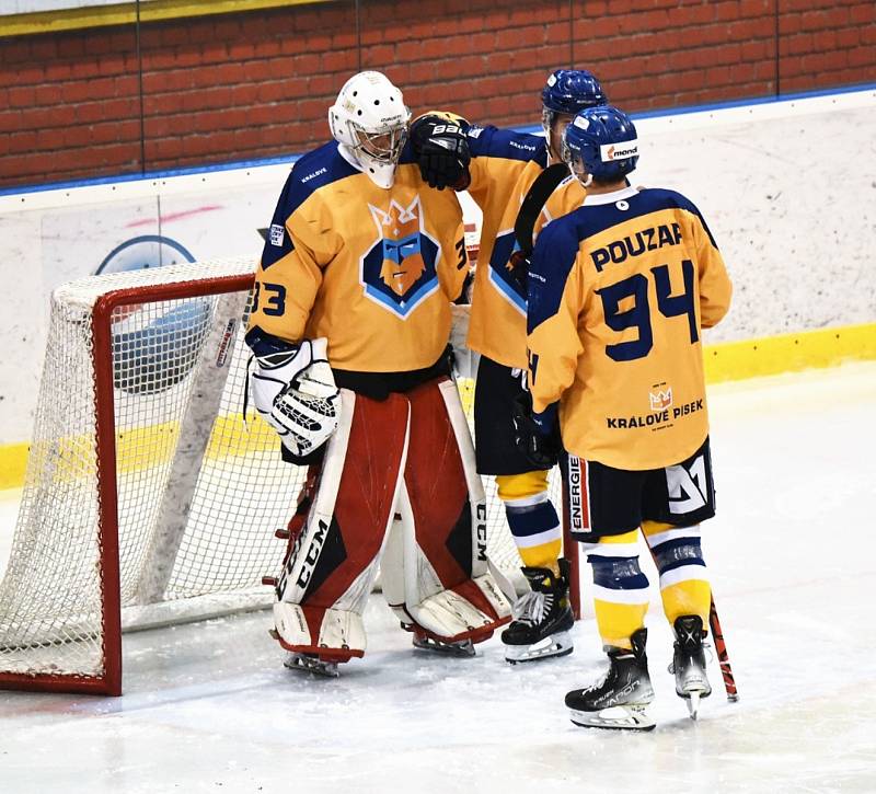 Ze dvou zápasů venku získali písečtí hokejisté čtyři body. Ilustrační foto.