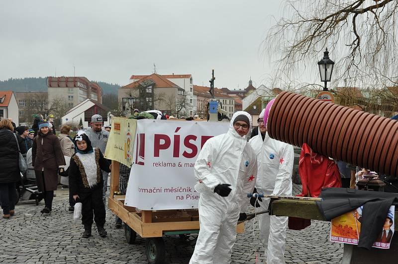 Průvod masek prošel historickým centrem Písku.