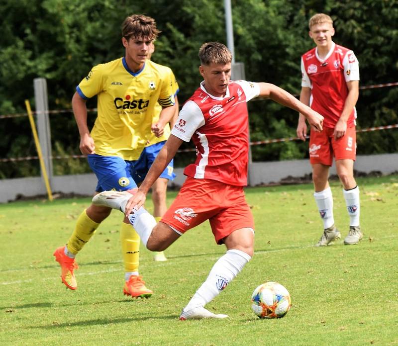 Česká liga dorostu: FC Písek - FK Pardubice B 0:2 (0:1).