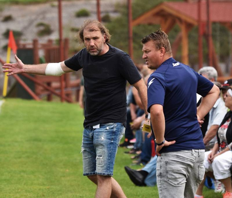 Fotbalová I.A třída: Mirovice - Strunkovice 1:0.