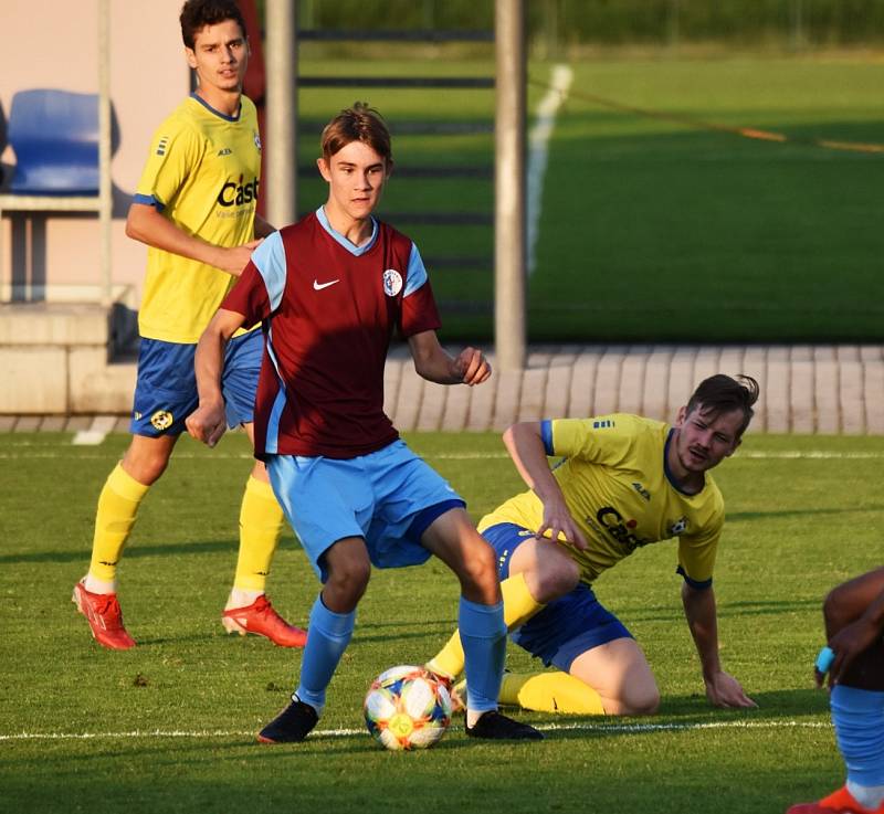 Fotbalová ČFL: FC Písek - SK Rakovník 8:0 (4:0).