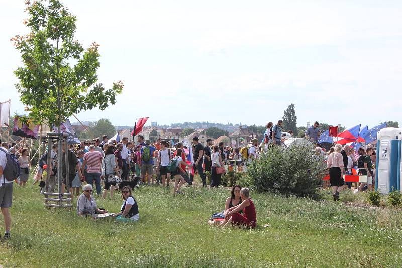 Demonstrace proti Babišovi se na Letné zúčastnili také lidé z Milevska a Kovářovska.