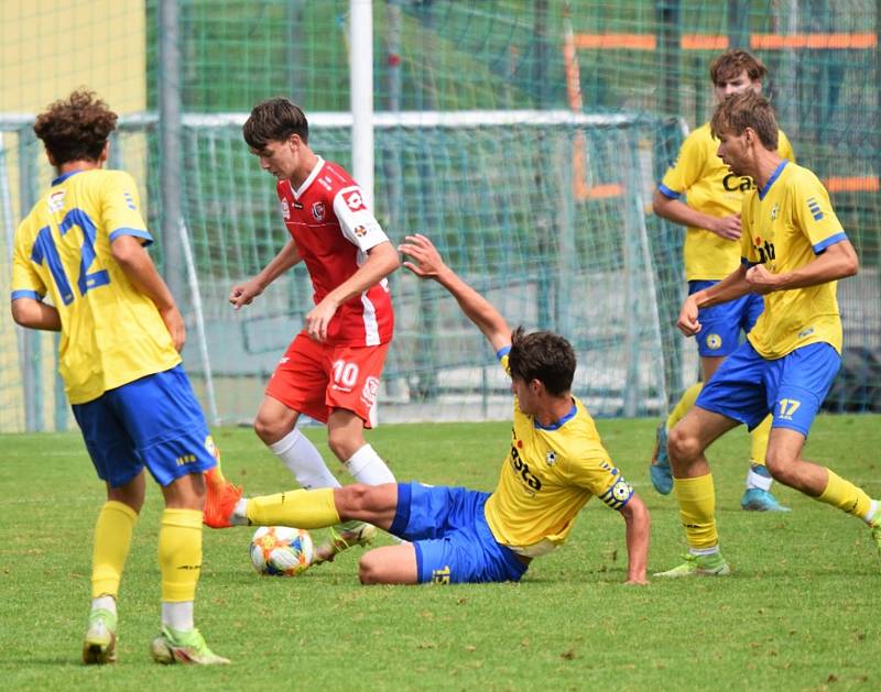 Česká liga dorostu: FC Písek - FK Pardubice B 0:2 (0:1).