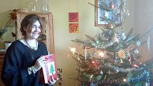 Bianca Salatino u českého vánočního stromku.