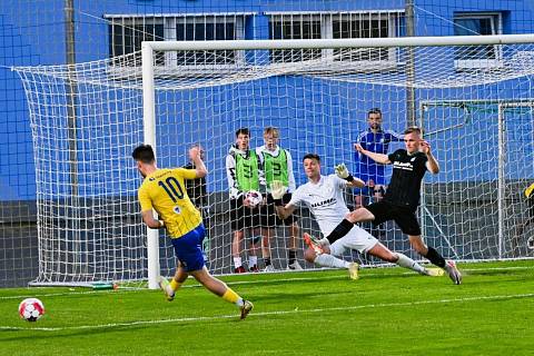 Písečtí fotbalisté doma podlehli rezervě pražských Bohemians 0:1.