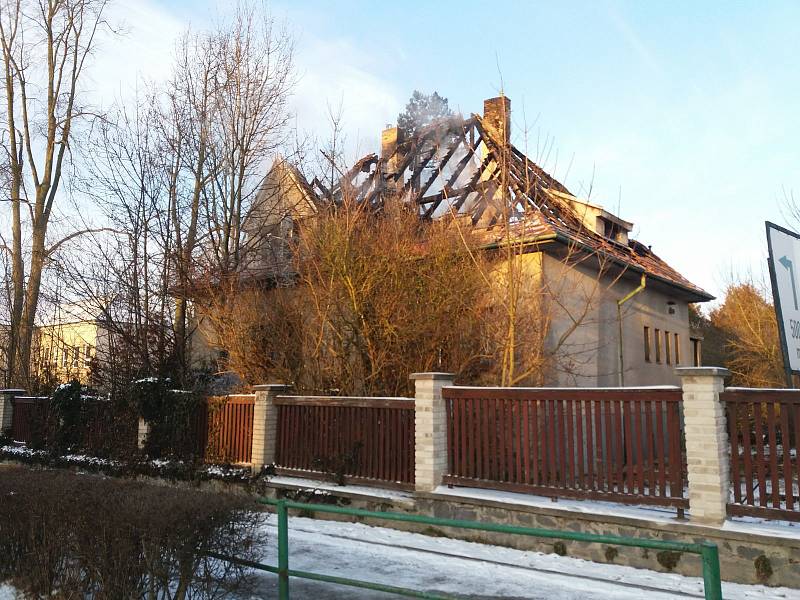 Požár rodinného domu v Čimelicích.