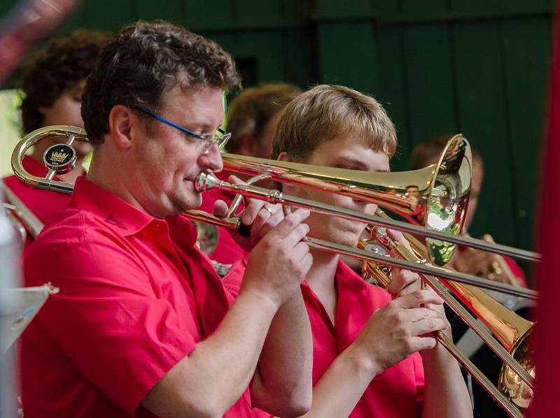 Koncert táborského Swing bandu v Písku.