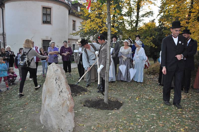 Sázení Lípy svobody.