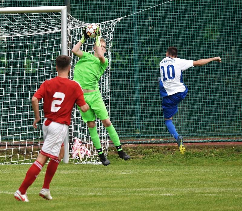 Fotbalová I.A třída: Mirovice - Strunkovice 1:0.