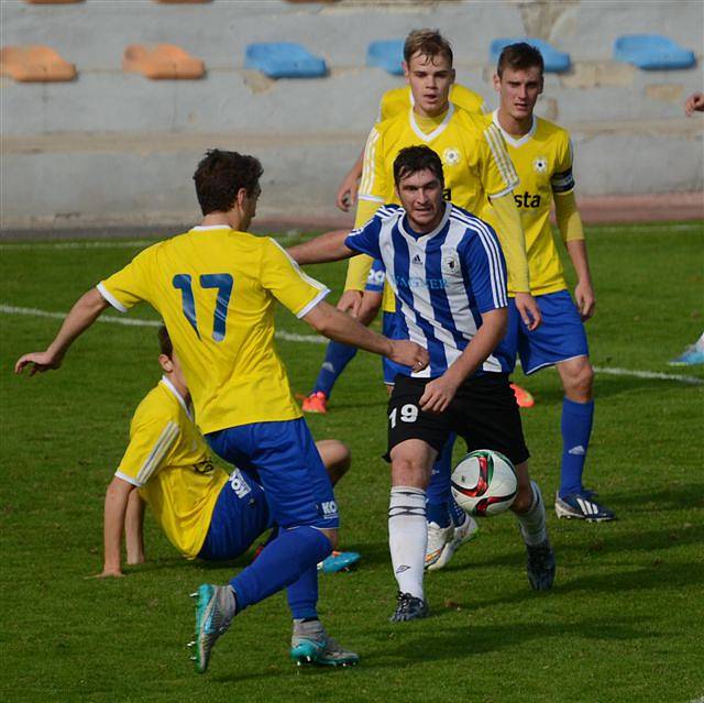 PÍSEK PORAZIL DOMA DOMAŽLICE 3:2. Všechny branky padly až po přestávce, Písečtí dokázali trestat individuální chyby soupeře.