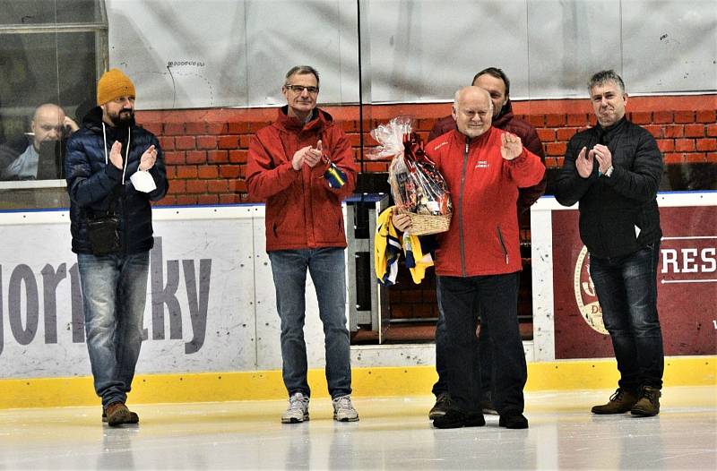 Hokejová II. loga: IHC Králové Písek - HC Tábor 3:7.